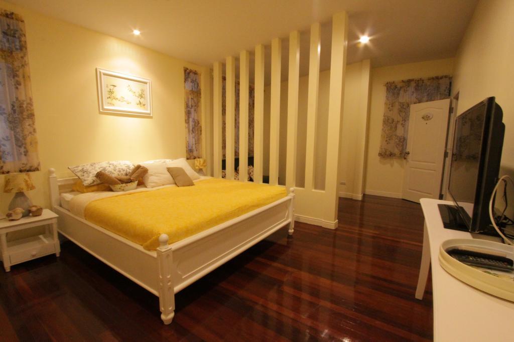 ラムパーン ラダ ハウス Bed & Breakfast 部屋 写真